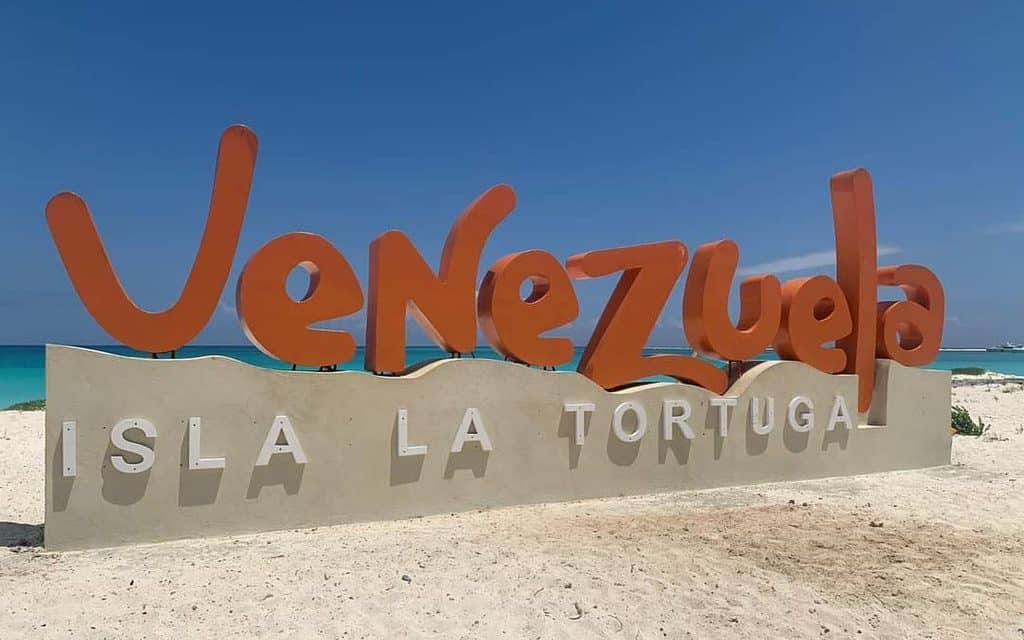 La Tortuga Island - 1